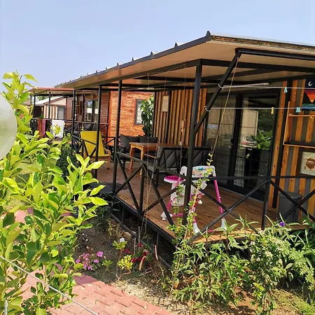 Üdülőpark Arlin *